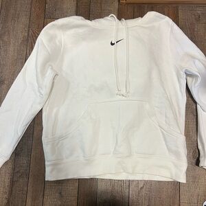 Nike White Boxy Sweatshirt Long Sleeve Relaxed Fit